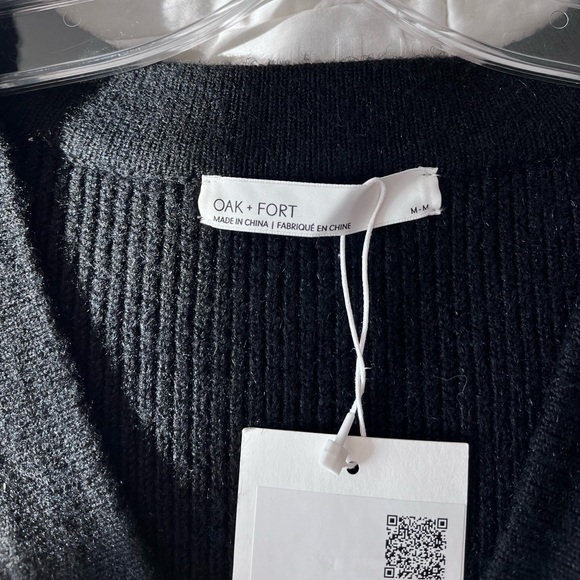 SOLD NWT Oak + Fort Black Relaxed Button Front Vest Cardigan M - Picture 6 of 16